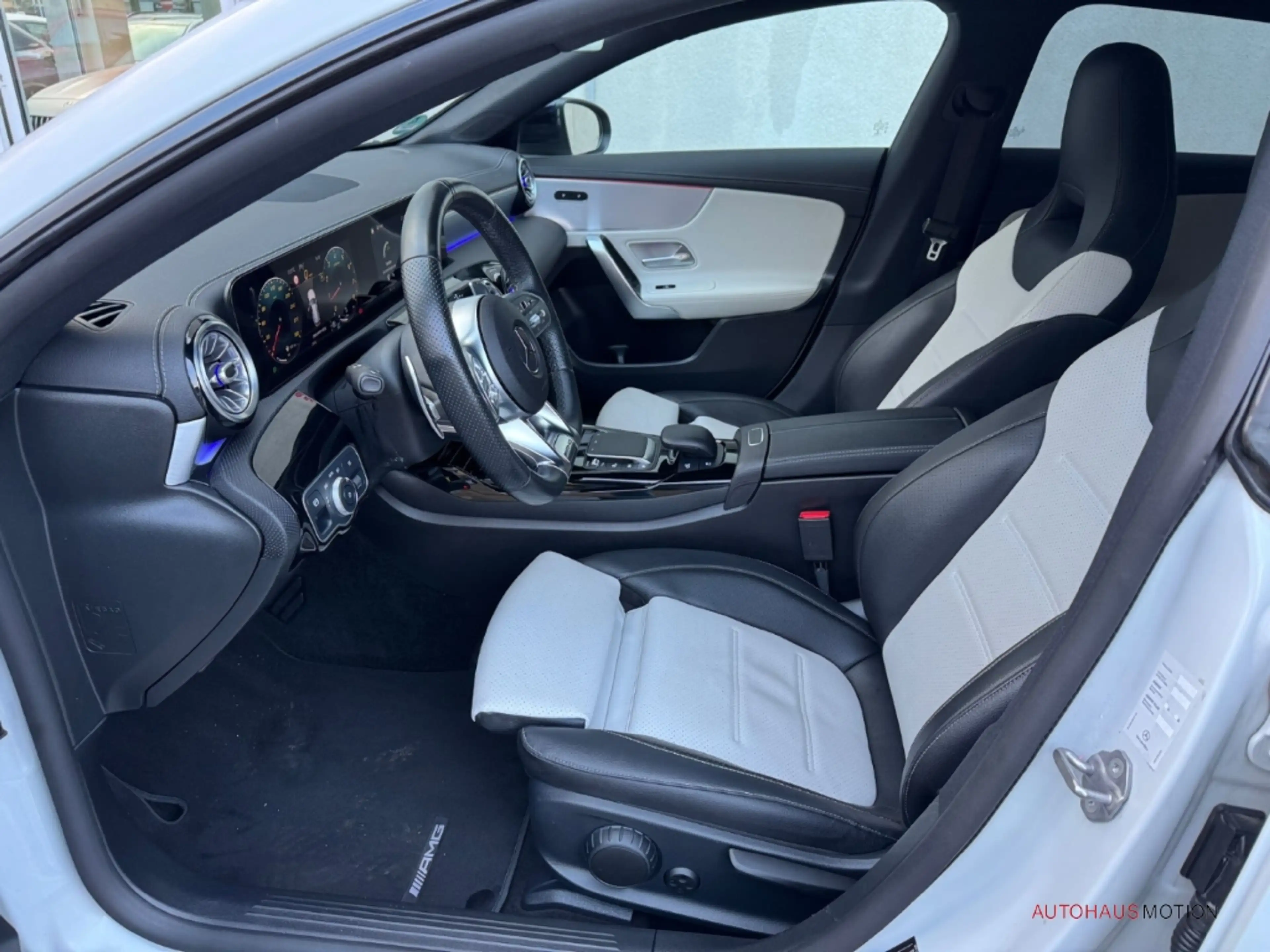 Mercedes-Benz CLA 45 AMG -Klasse 4Matic MULTIBEAM — photo 10