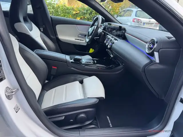 Mercedes-Benz Cla view 15