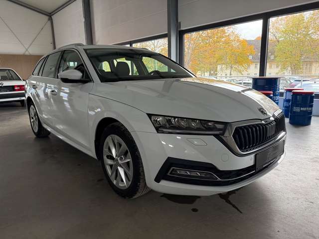Skoda Octavia Combi 2.0 TDI Style LED/ACC/AHK/SHZ/Navi