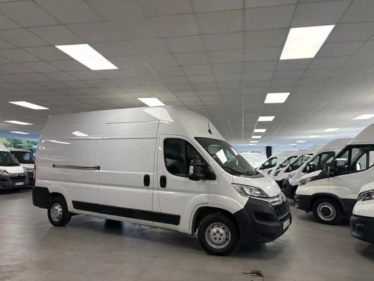Citroen Jumper BlueHDi 103KW (140CV) Furgón 35L3H3 Blanco - 2