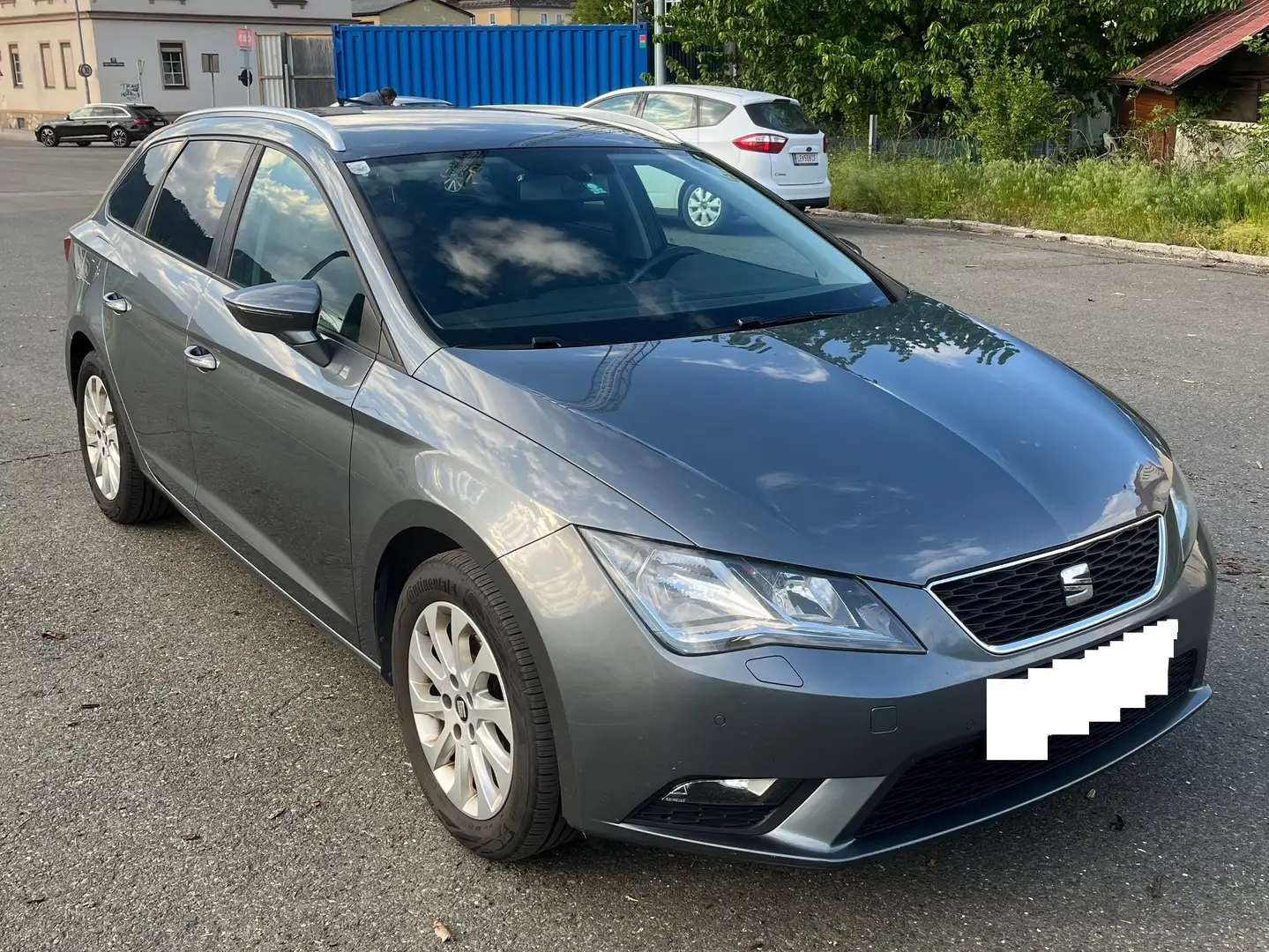 SEAT Leon Leon ST Style 2,0 TDI CR Start-Stop Style Grau - 2