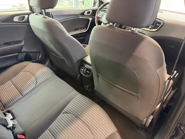 Kia Ceed view 17