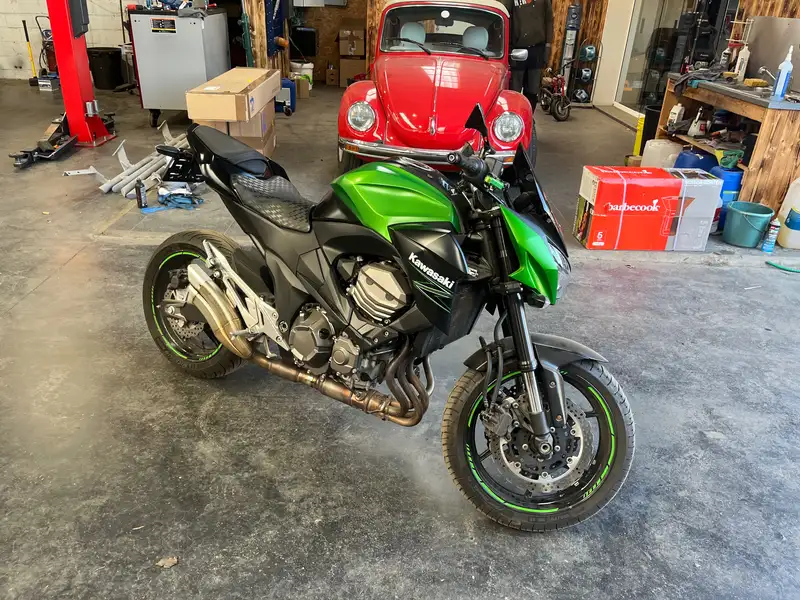Kawasaki Z 800 - foto 2