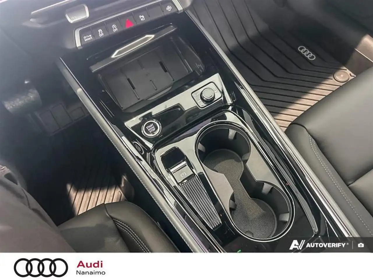 Audi Q3 fotografie Audi Q3