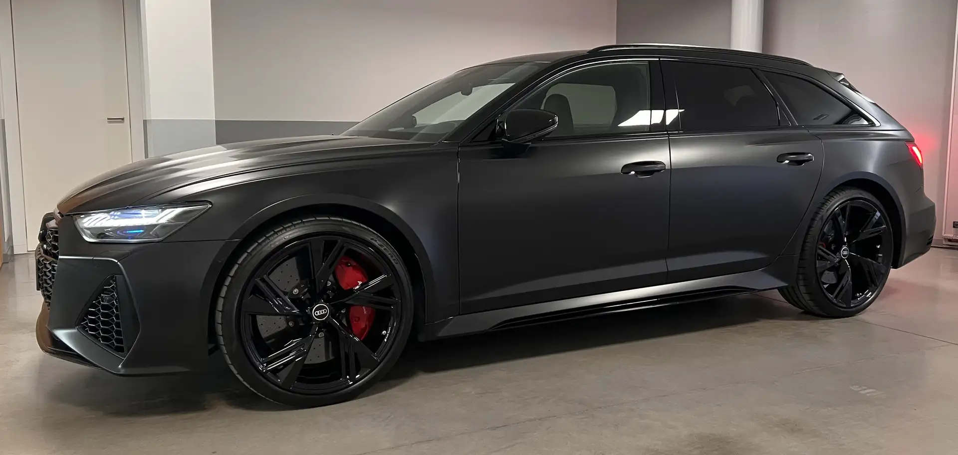 Audi RS6 Avant TFSI quattro Tiptronic 441kW - 1