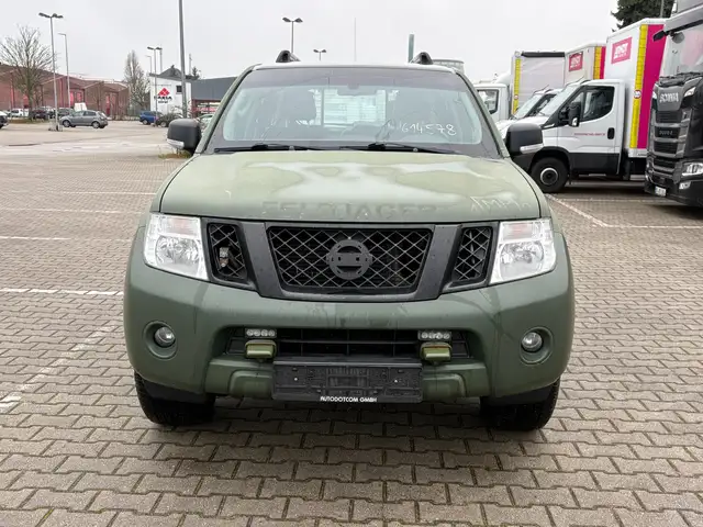 Nissan Pathfinder Pathfinder 2.5 dCi XE *EX BUNDESWEHR*AHK*STNDHZNG*