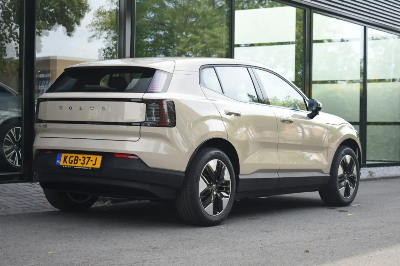 Volvo EX30 2026