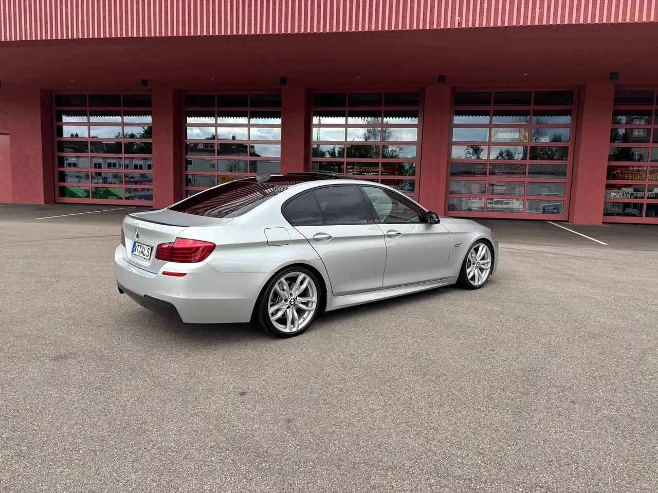 BMW 530