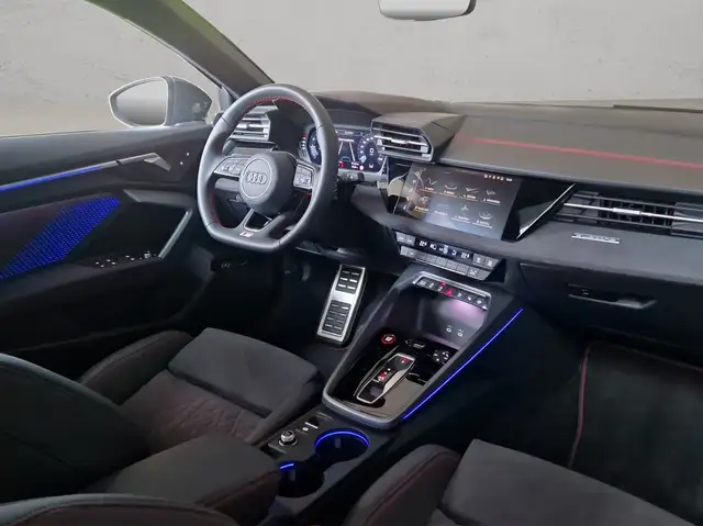 Audi S3 view 10