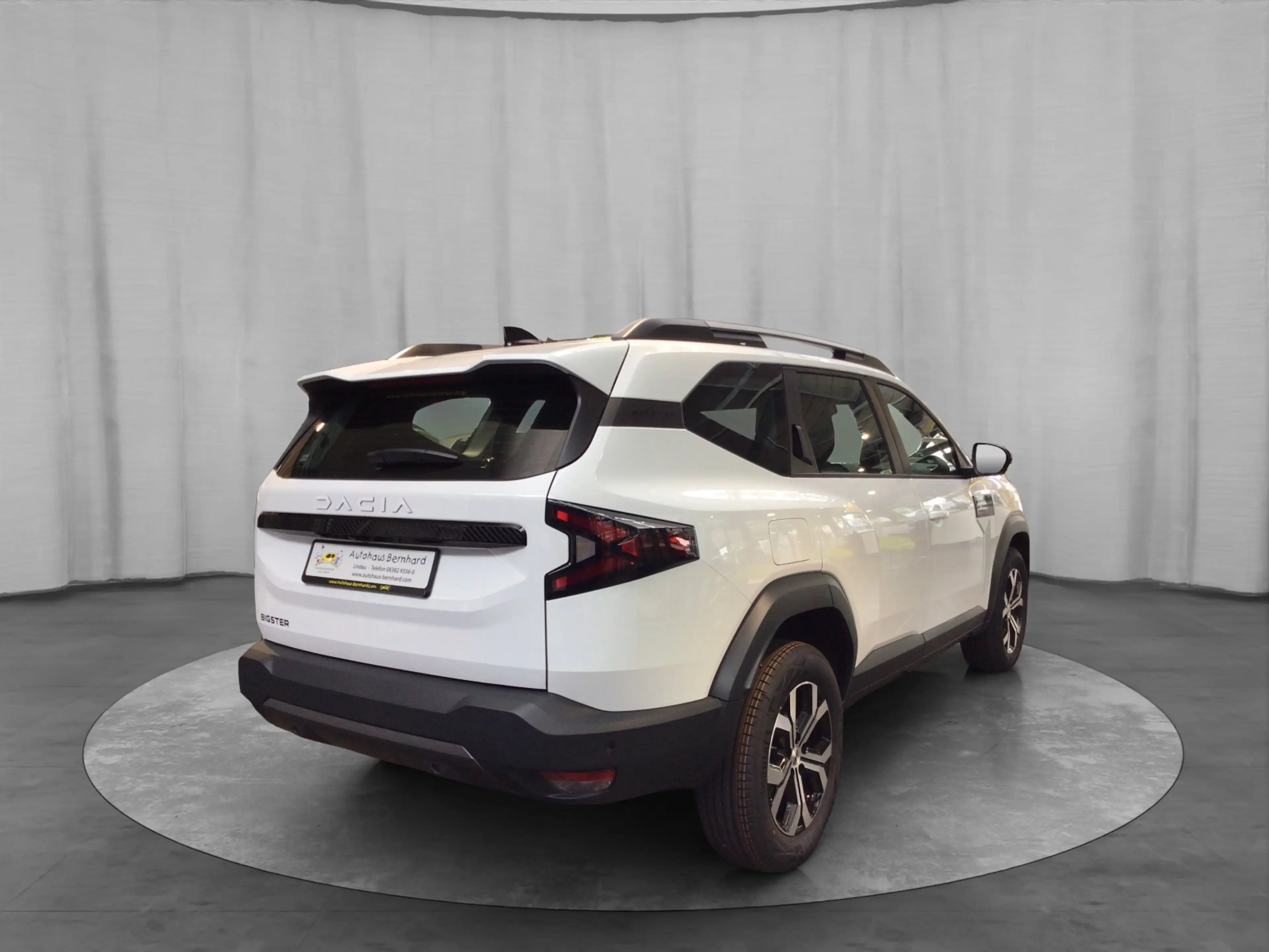 Dacia Bigster TCe 140 Expression — photo 5