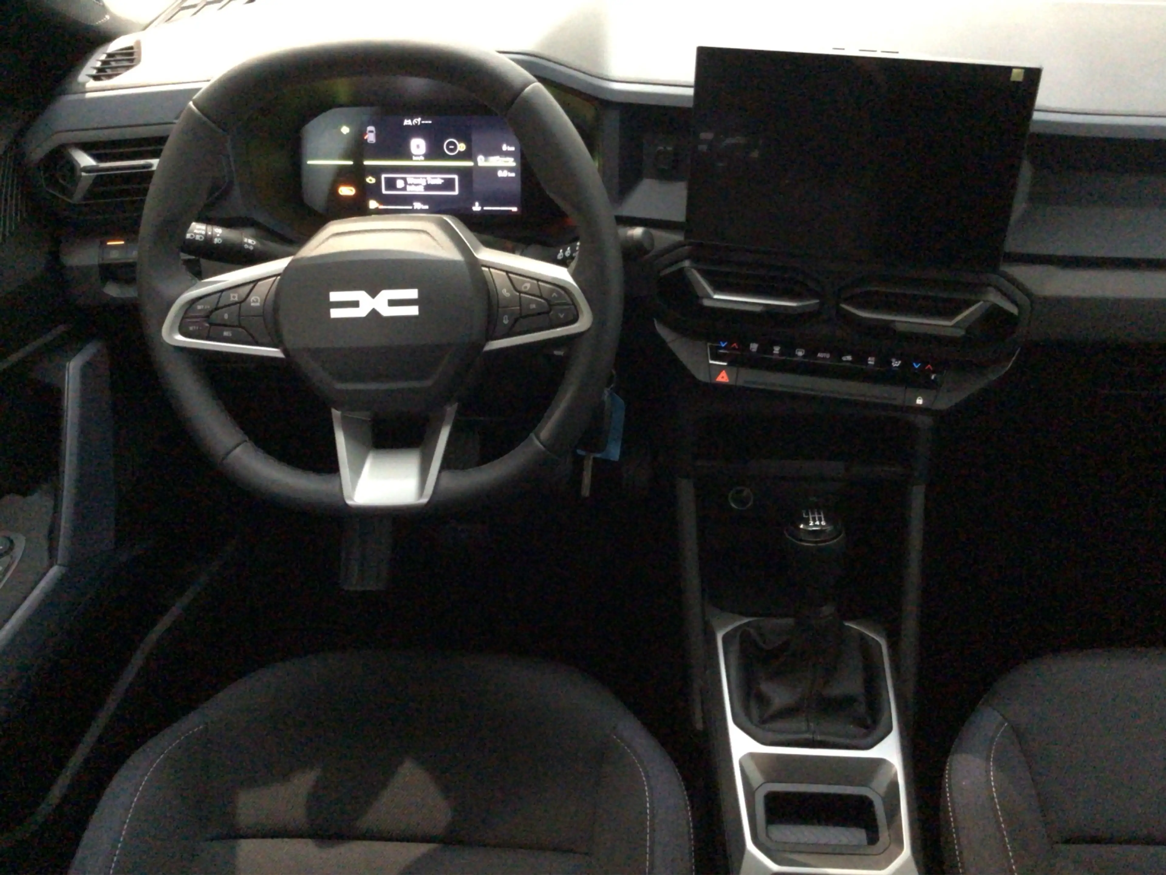Dacia Bigster TCe 140 Expression — photo 12