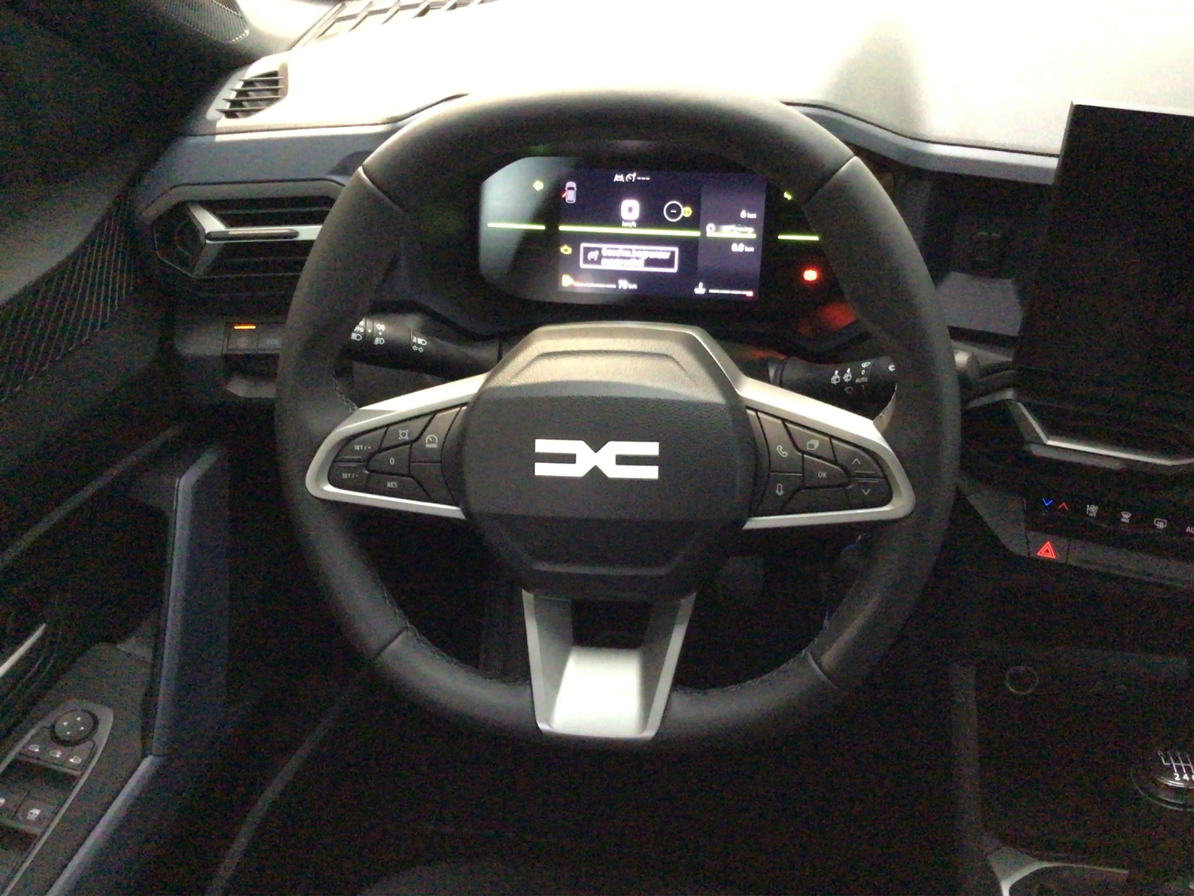 Dacia Bigster TCe 140 Expression — photo 10