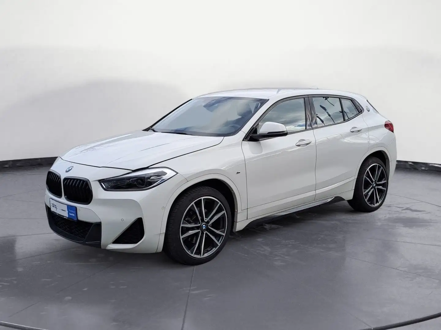 BMW X2 sDrive18i M-Sport *Shadow*Kamera*NaviRTTI*LED Weiß - 2