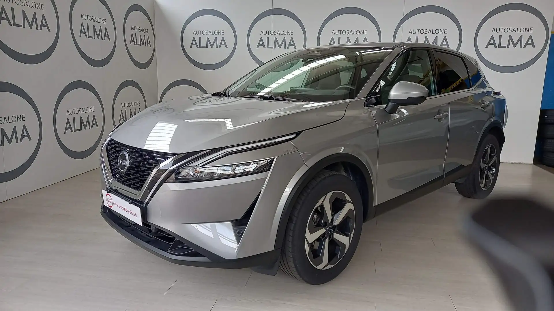 Nissan Qashqai MHEV 140 CV N-Connecta Argento - 1