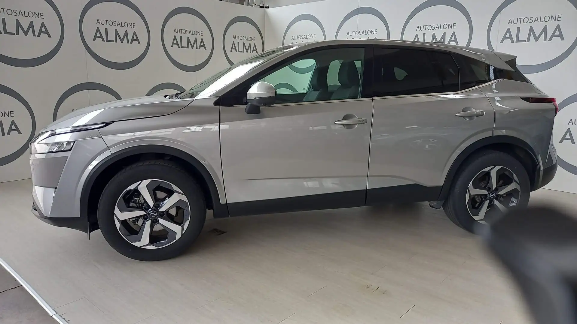 Nissan Qashqai MHEV 140 CV N-Connecta Argento - 2
