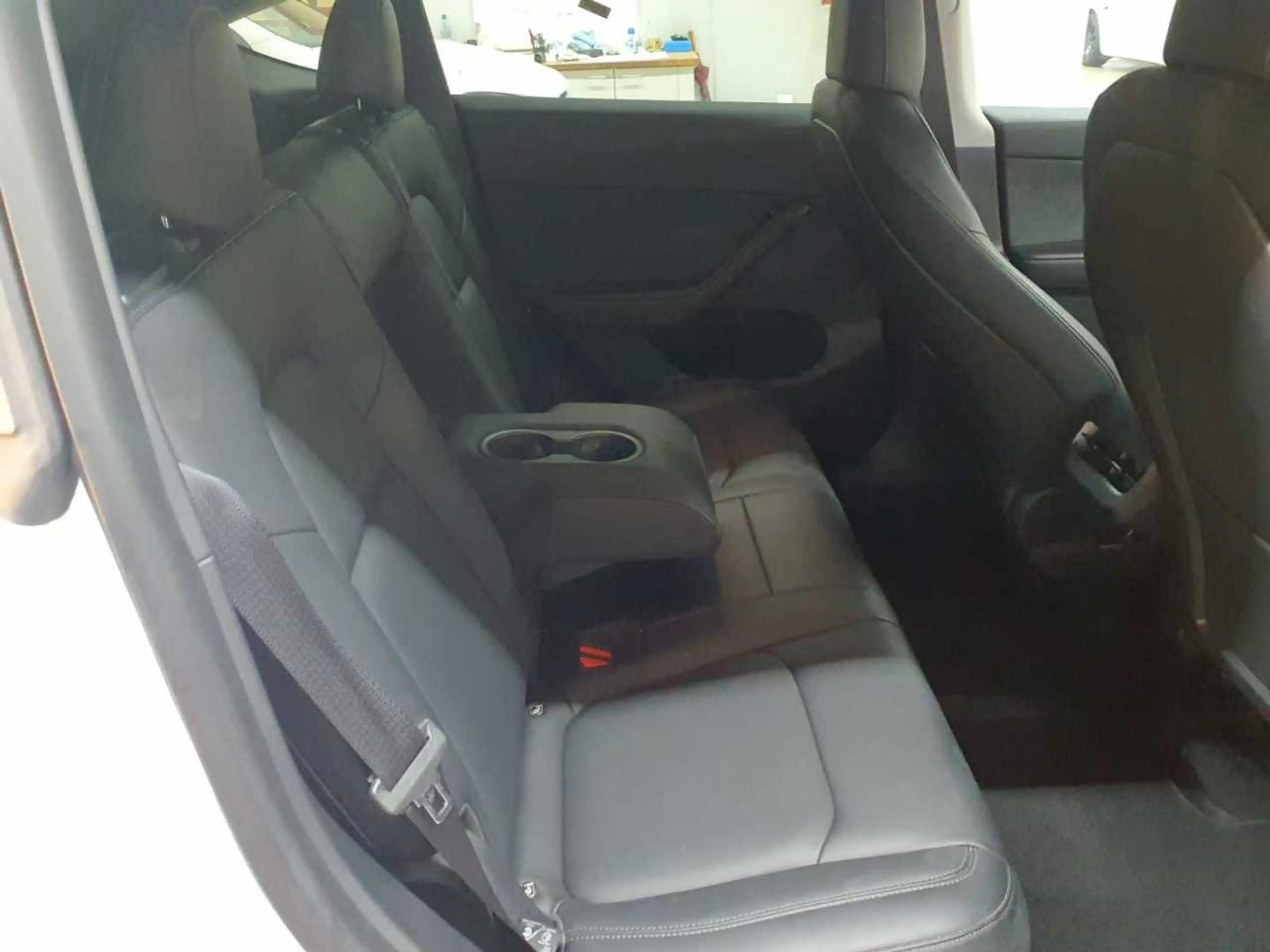 Tesla Model Y Model Y Long Range Dual Motor AWD Navi Leder — photo 13
