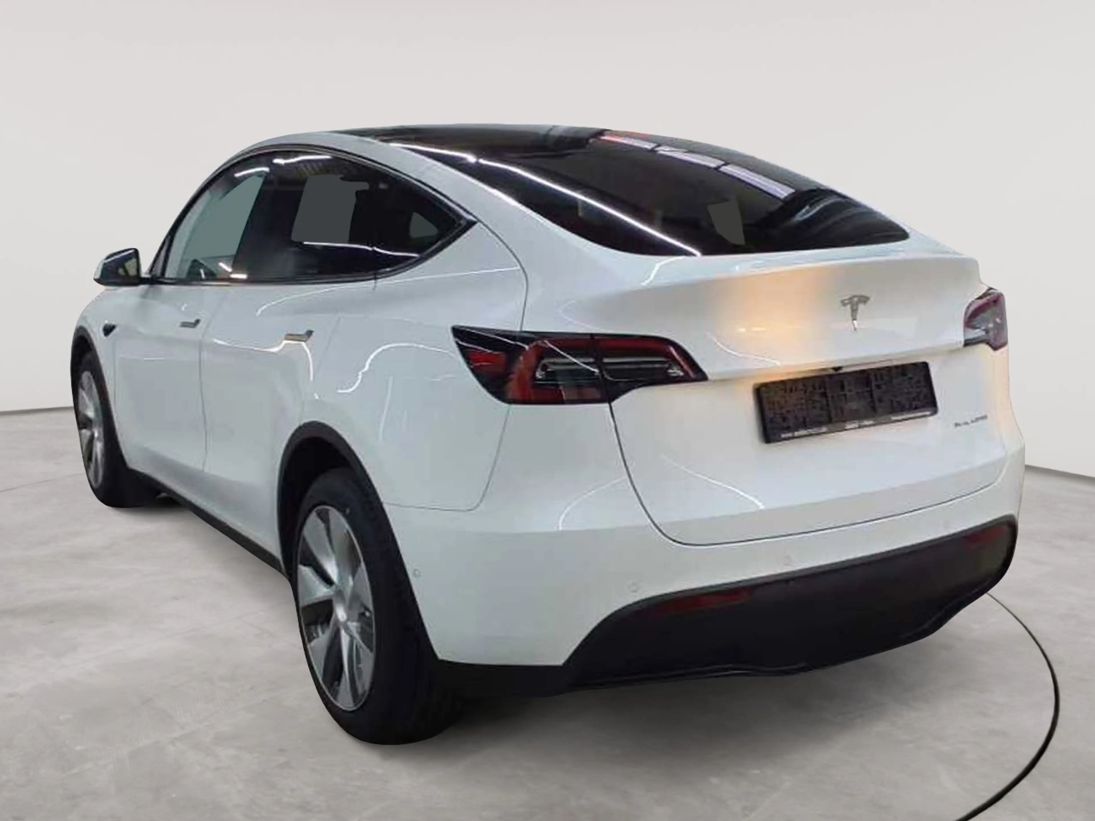 Tesla Model Y Model Y Long Range Dual Motor AWD Navi Leder — photo 5
