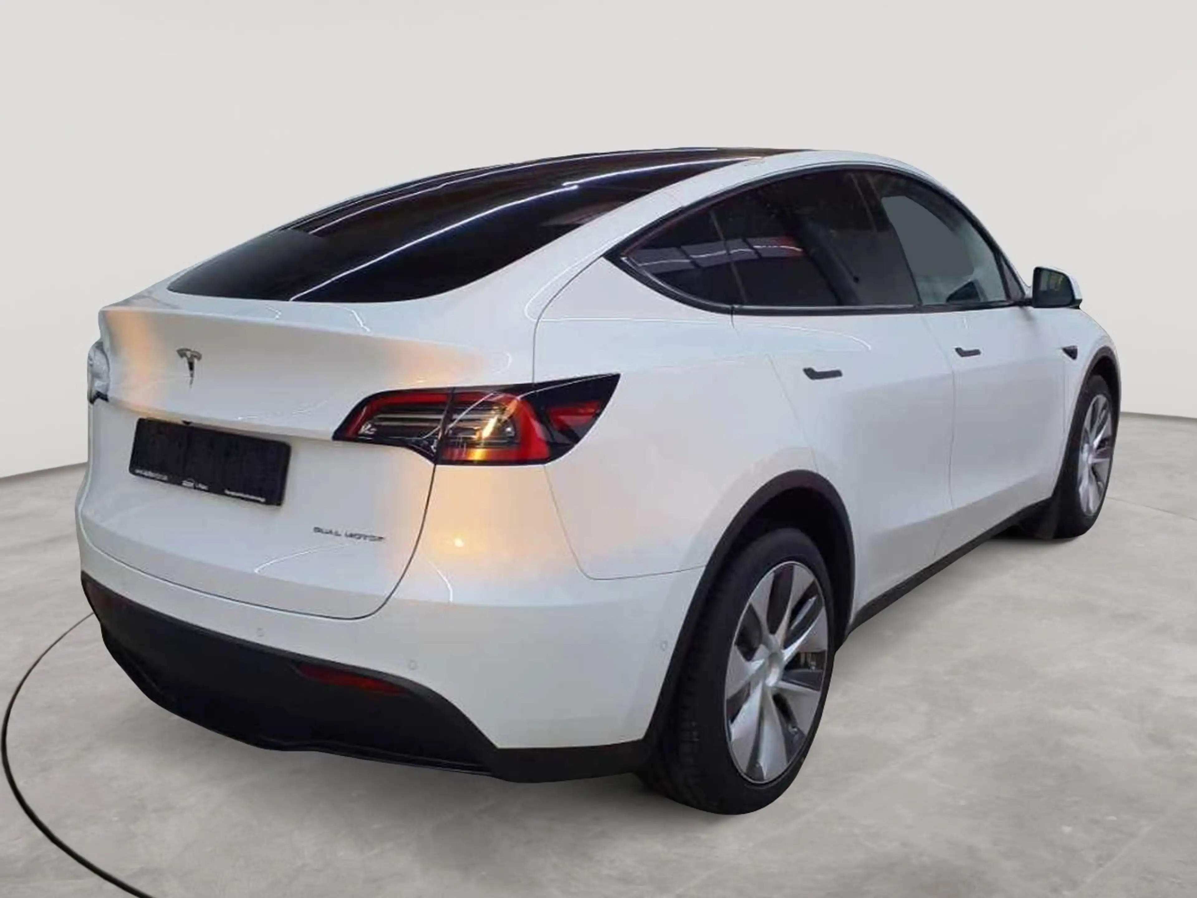 Tesla Model Y Model Y Long Range Dual Motor AWD Navi Leder — photo 4