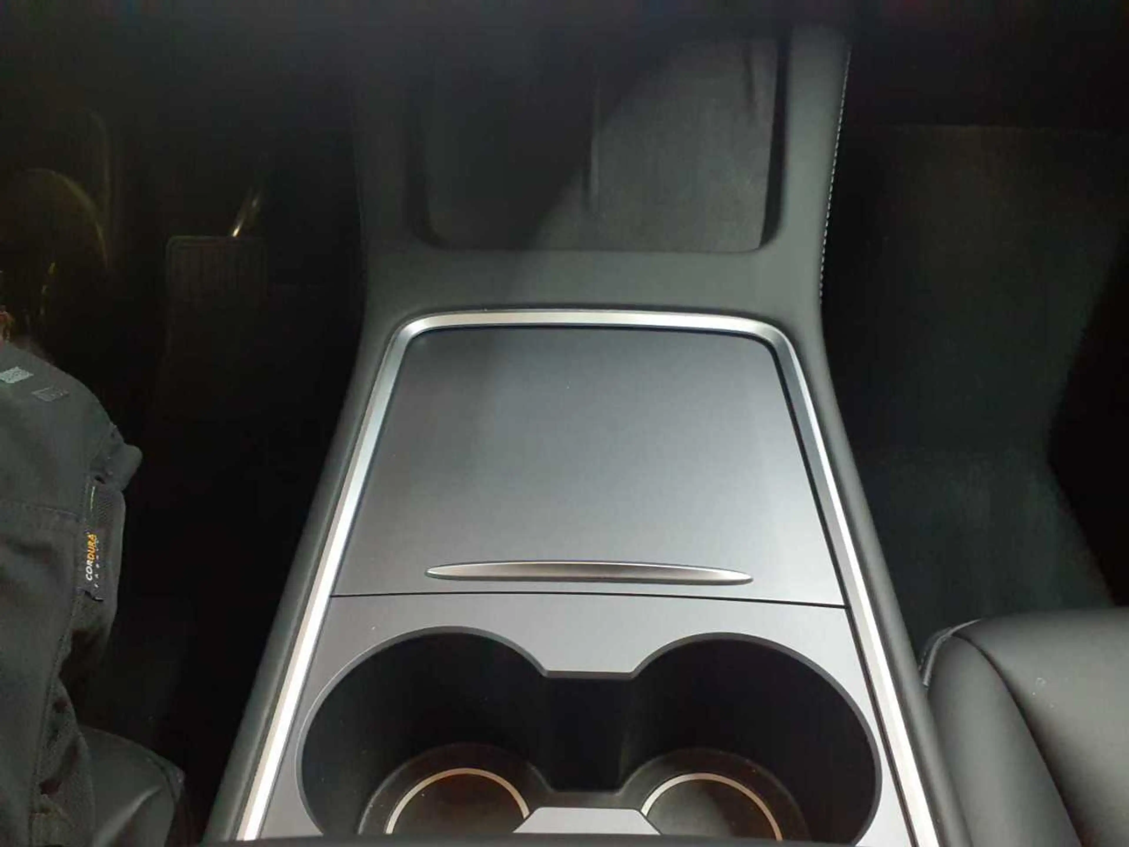 Tesla Model Y Model Y Long Range Dual Motor AWD Navi Leder — photo 10