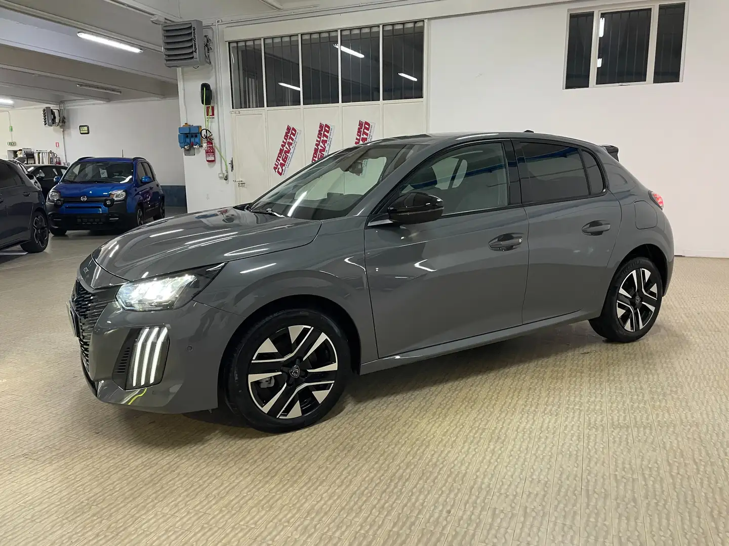 Peugeot 208 1.2 hybrid Allure 110cv e-dcs 6 Km0 Neopatentati Grigio - 1