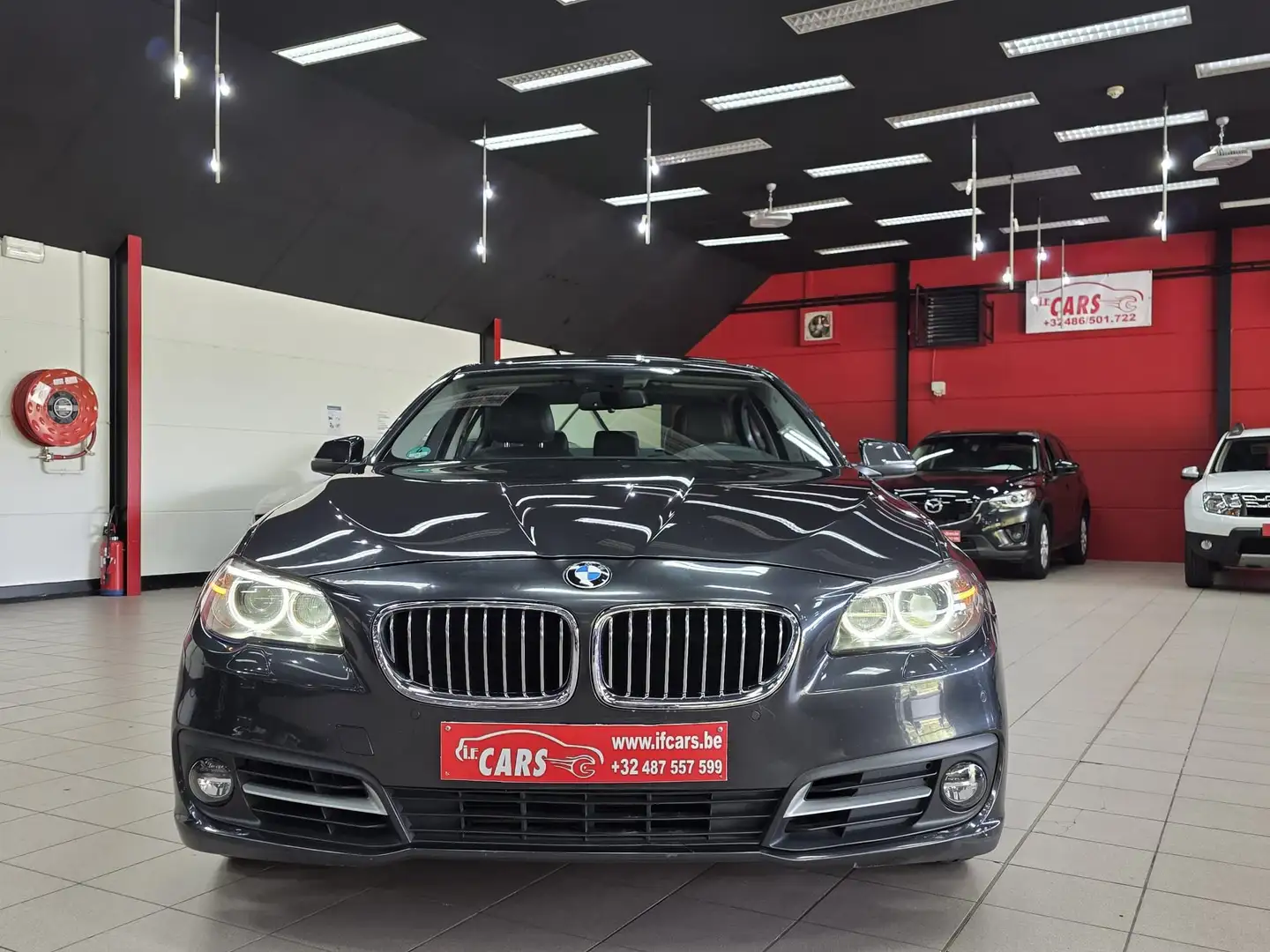 BMW 528 528i X-DRIVE Sport-Aut.*NAVIGATIE**SCHUIFDAK*XENON Grijs - 2