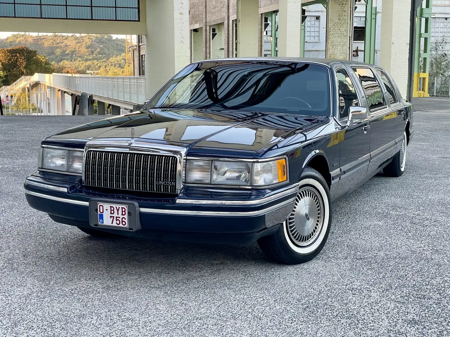 Lincoln Town Car limousine edition ST-tropez - 1
