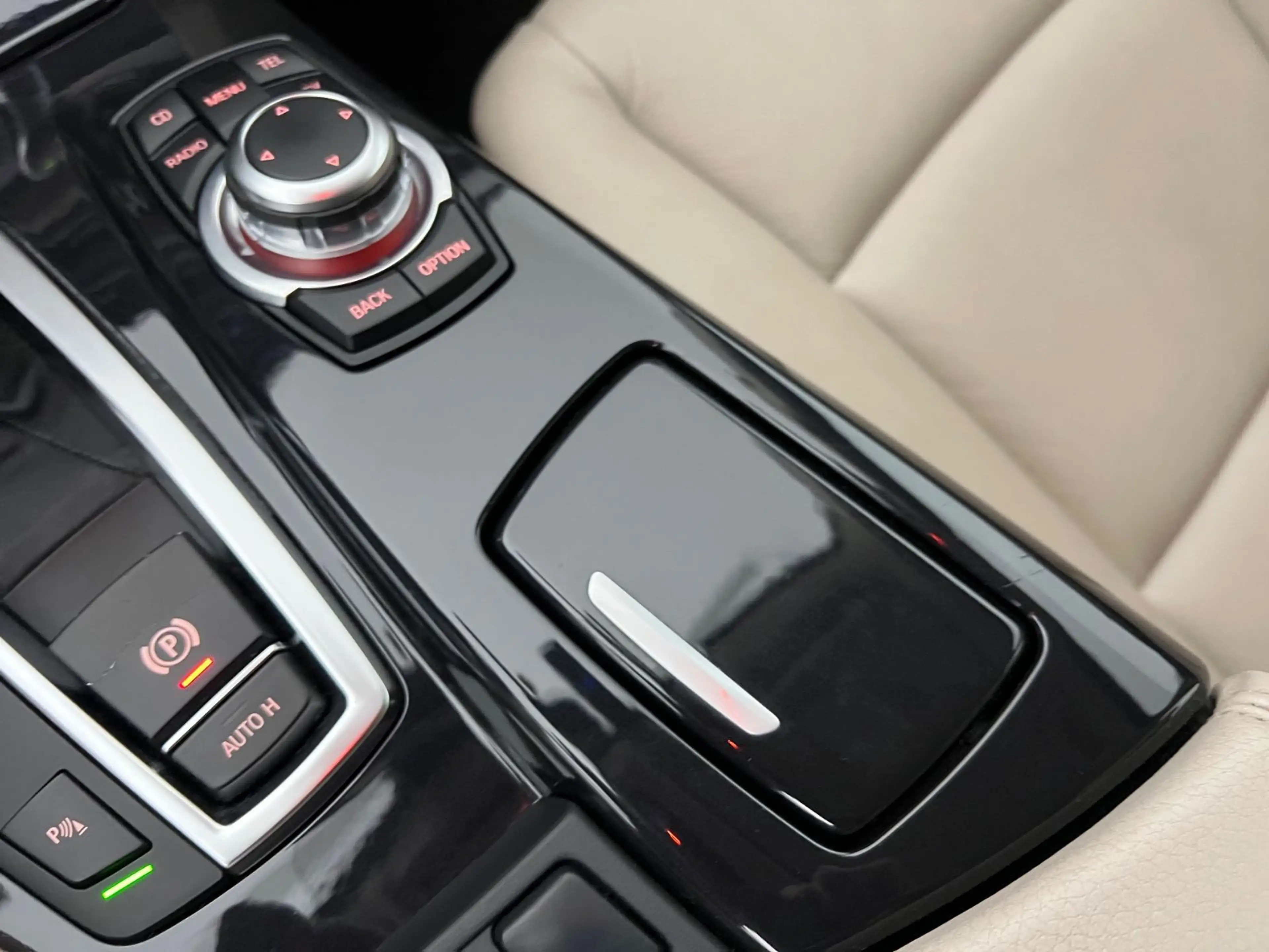 BMW 520 d / NUR 115.tKM / 1.HD / GARANTIE / XEN / — photo 9