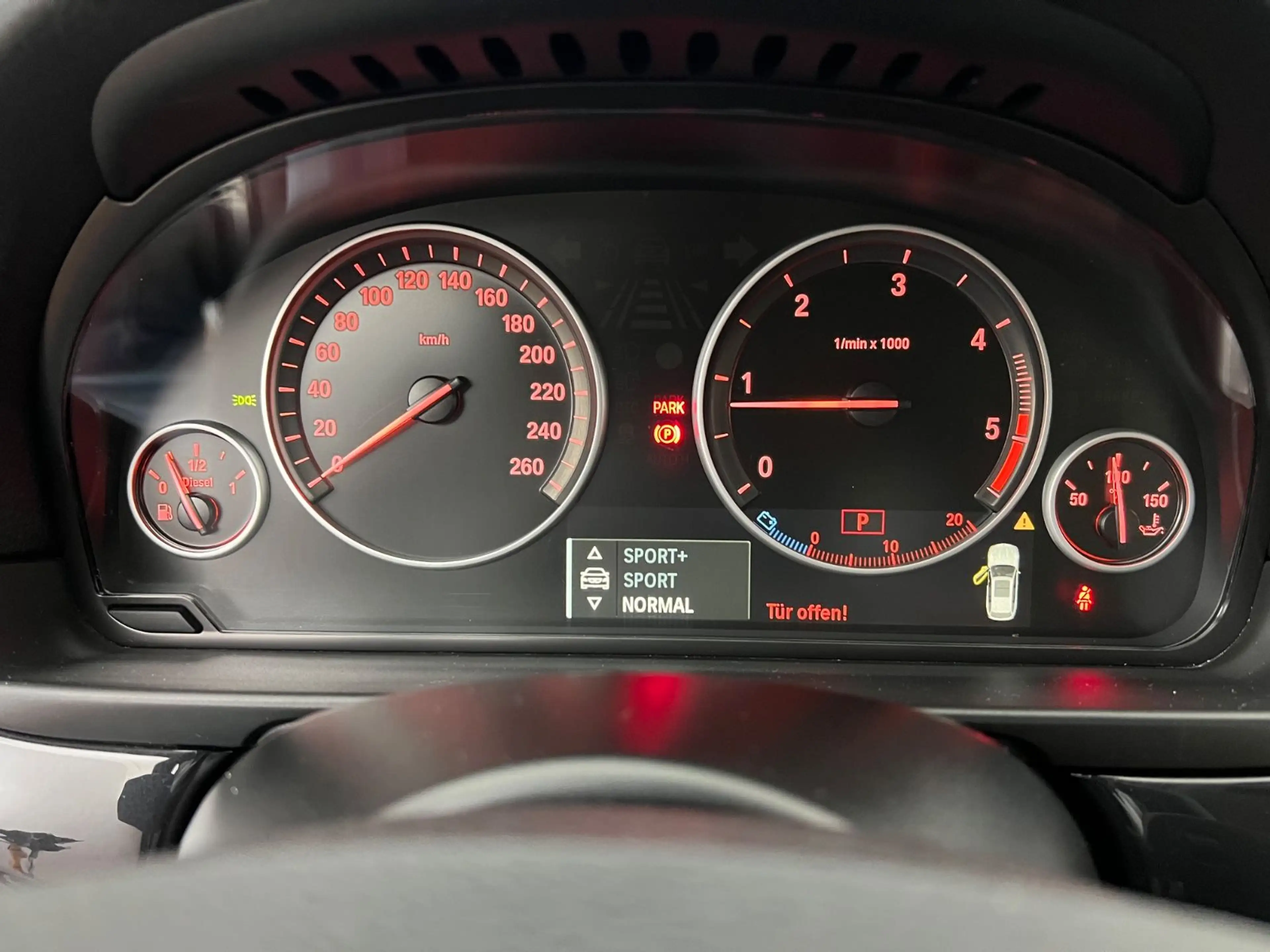 BMW 520 d / NUR 115.tKM / 1.HD / GARANTIE / XEN / — photo 37