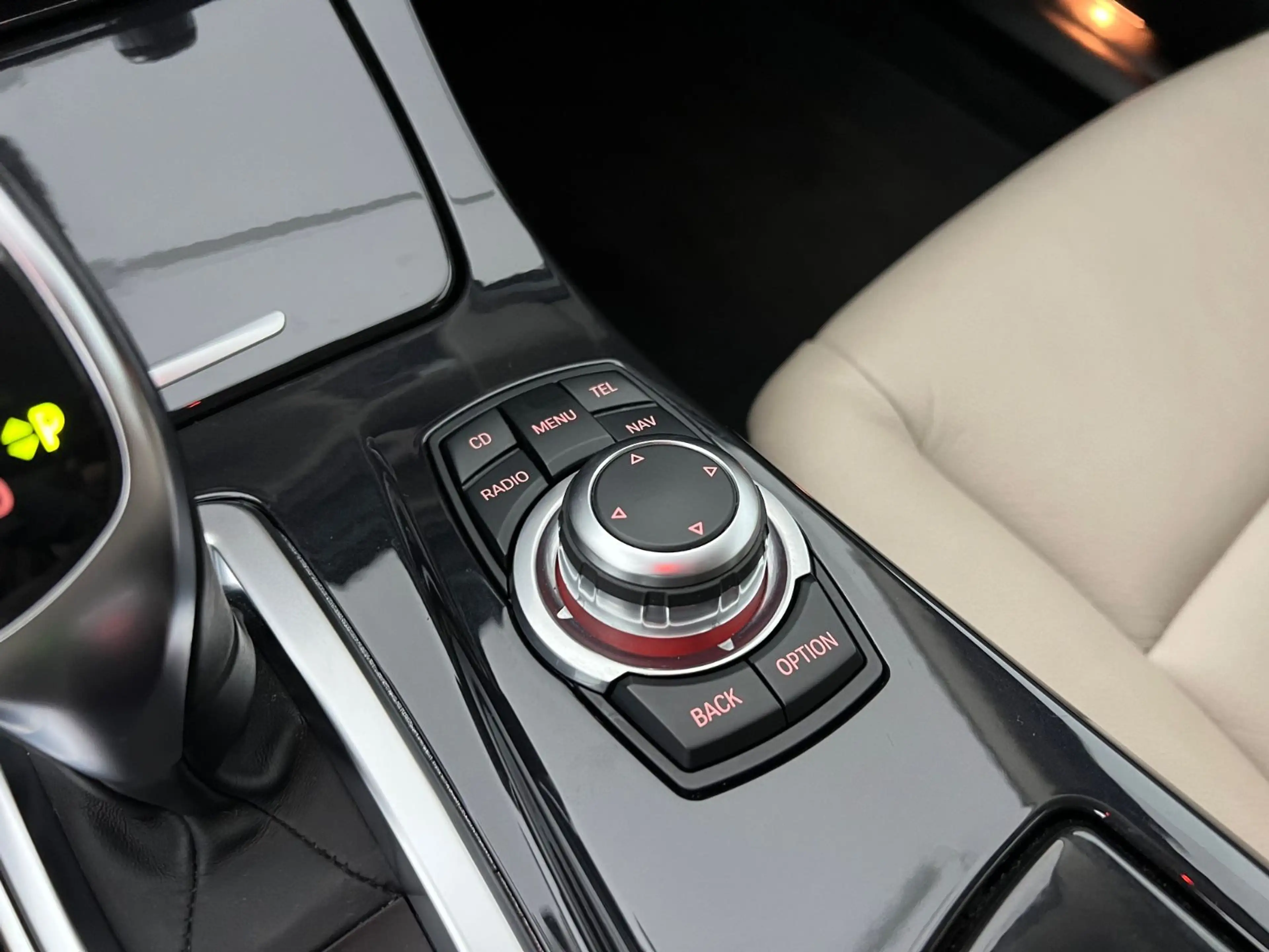 BMW 520 d / NUR 115.tKM / 1.HD / GARANTIE / XEN / — photo 10