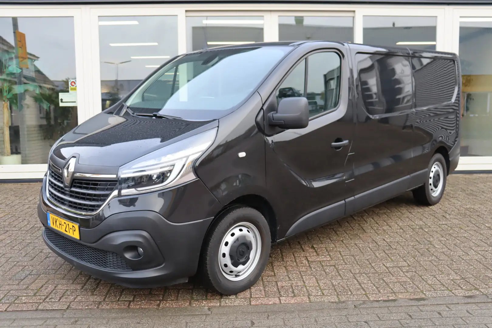 Renault Trafic 2.0 dCi 145 T29 L2H1 Euro 6, Comfort, Cruise Contr Zwart - 1