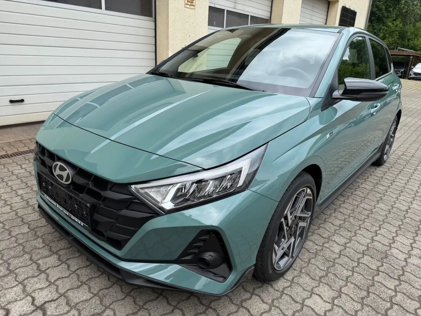 Hyundai i20 1.2 N- Line Grün - 1