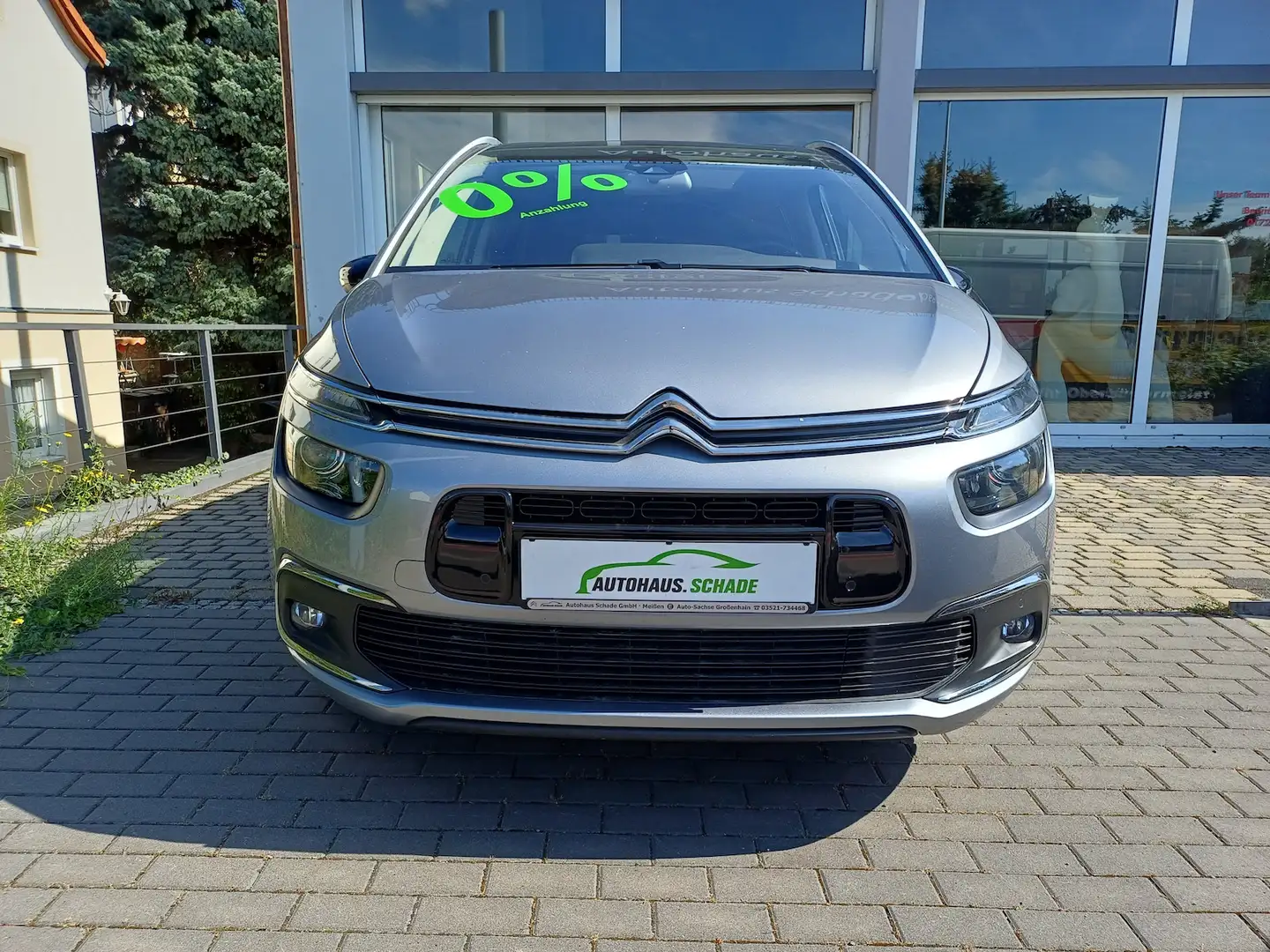Citroen Grand C4 Picasso 1.2 PureTech Shine Grau - 1
