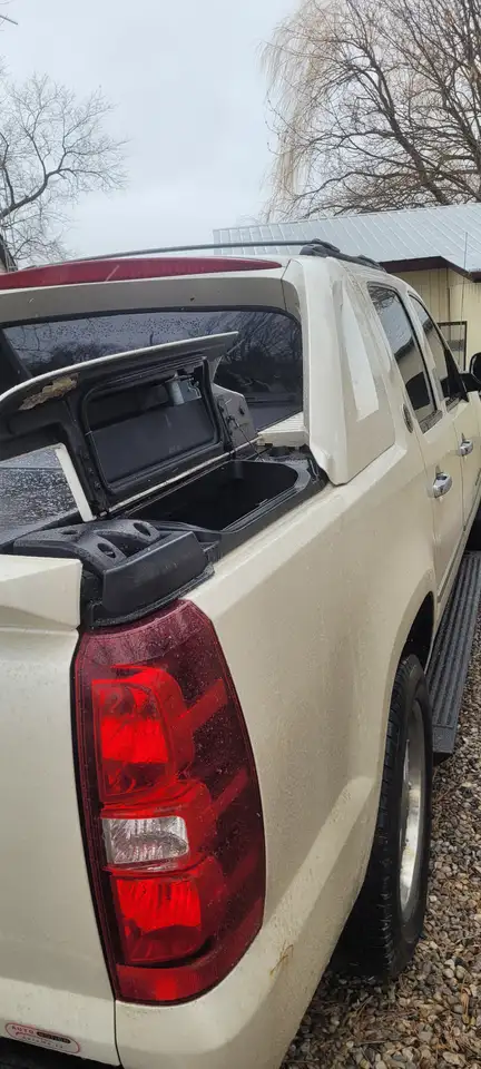 Chevrolet Avalanche снимка Chevrolet Avalanche