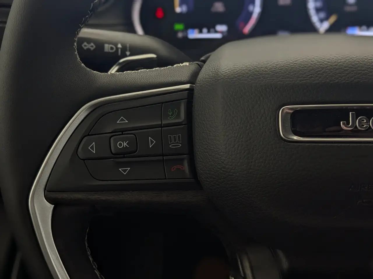 Jeep Grand Cherokee снимка Jeep Grand Cherokee