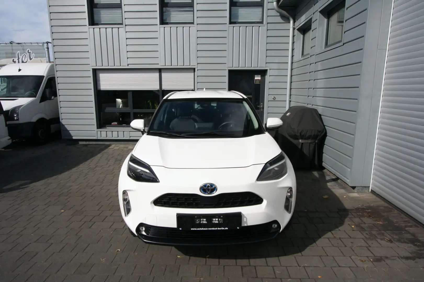 Toyota Yaris Cross Hybrid FWD Comfort Weiß - 2