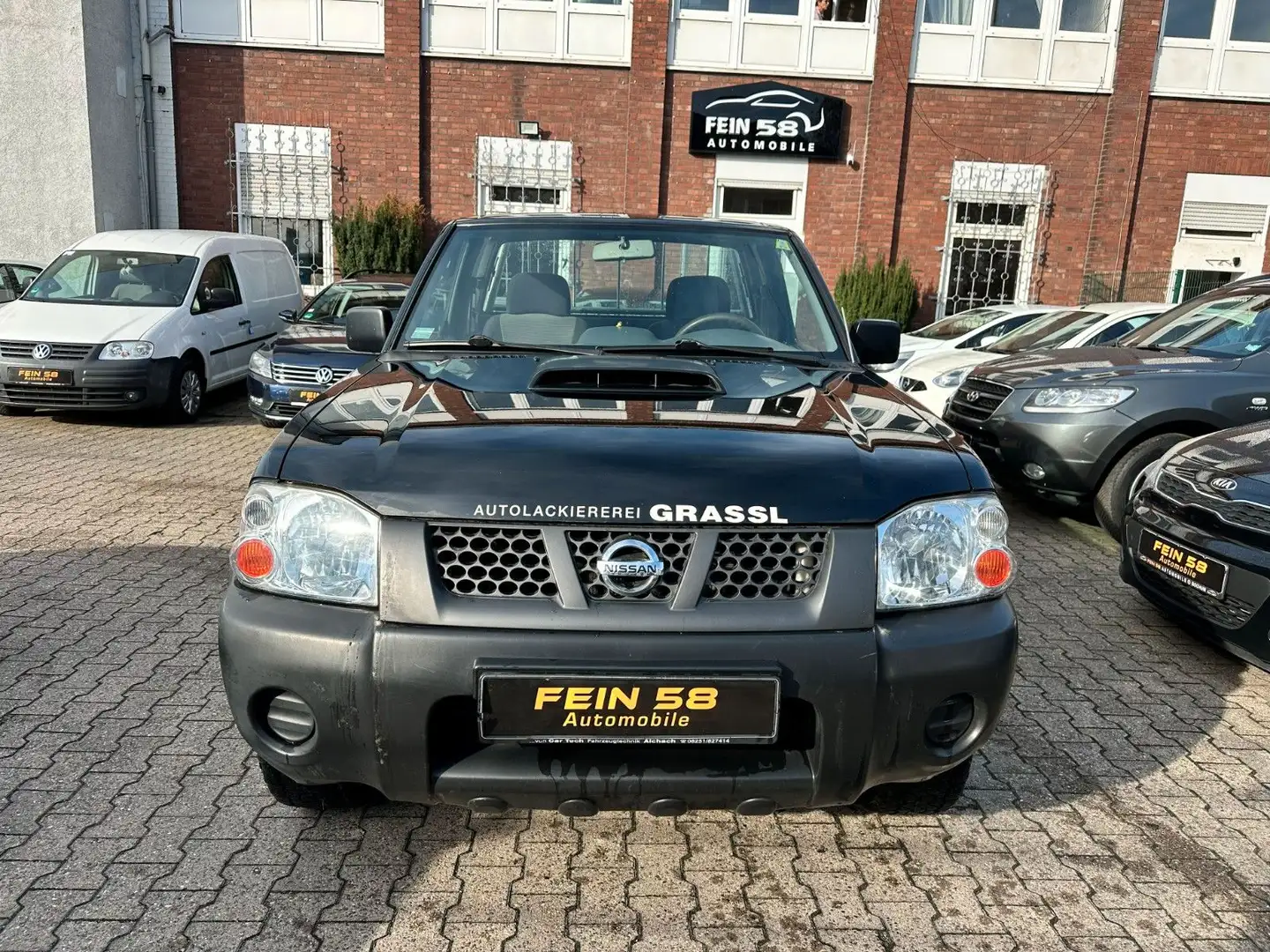 Nissan Navara NP300 2.5dCi Pick-up King Cab 4X4, Schwarz - 2