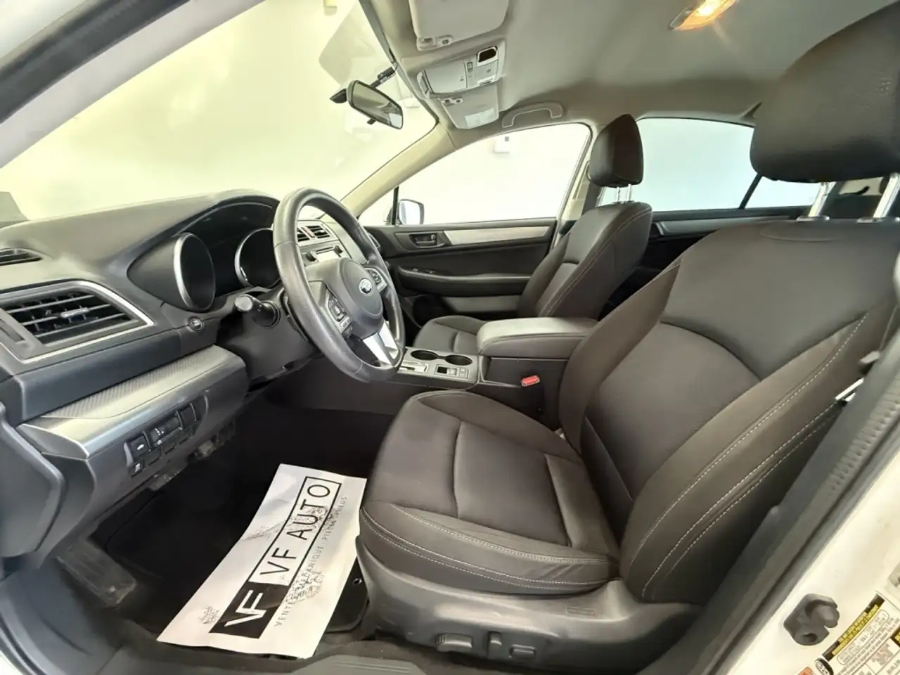 Subaru Legacy снимка Subaru Legacy