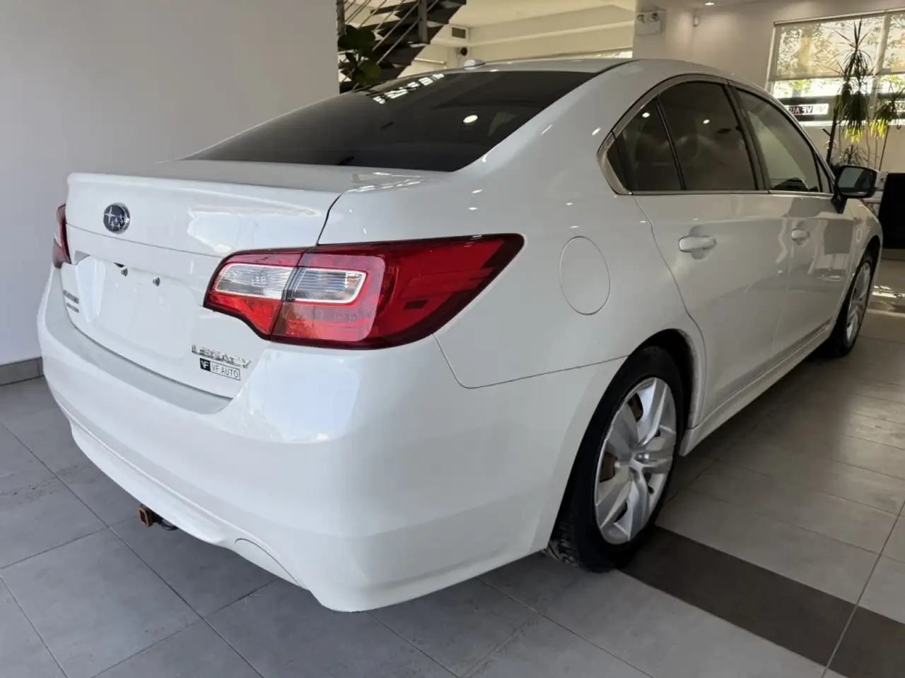 Subaru Legacy снимка Subaru Legacy