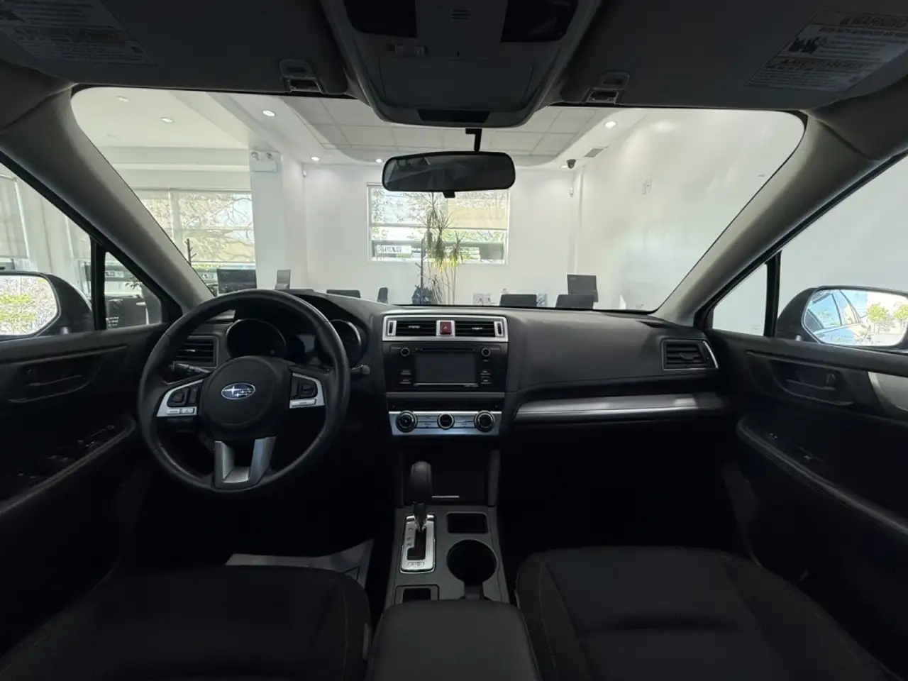 Subaru Legacy снимка Subaru Legacy