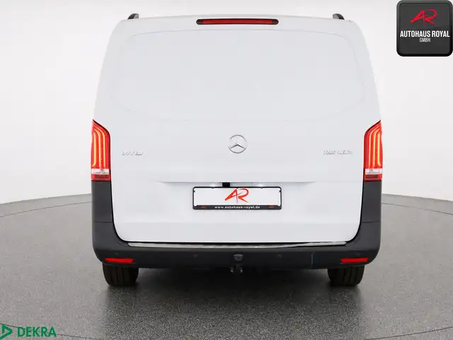 Mercedes-Benz Vito view 4