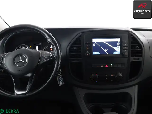 Mercedes-Benz Vito view 9