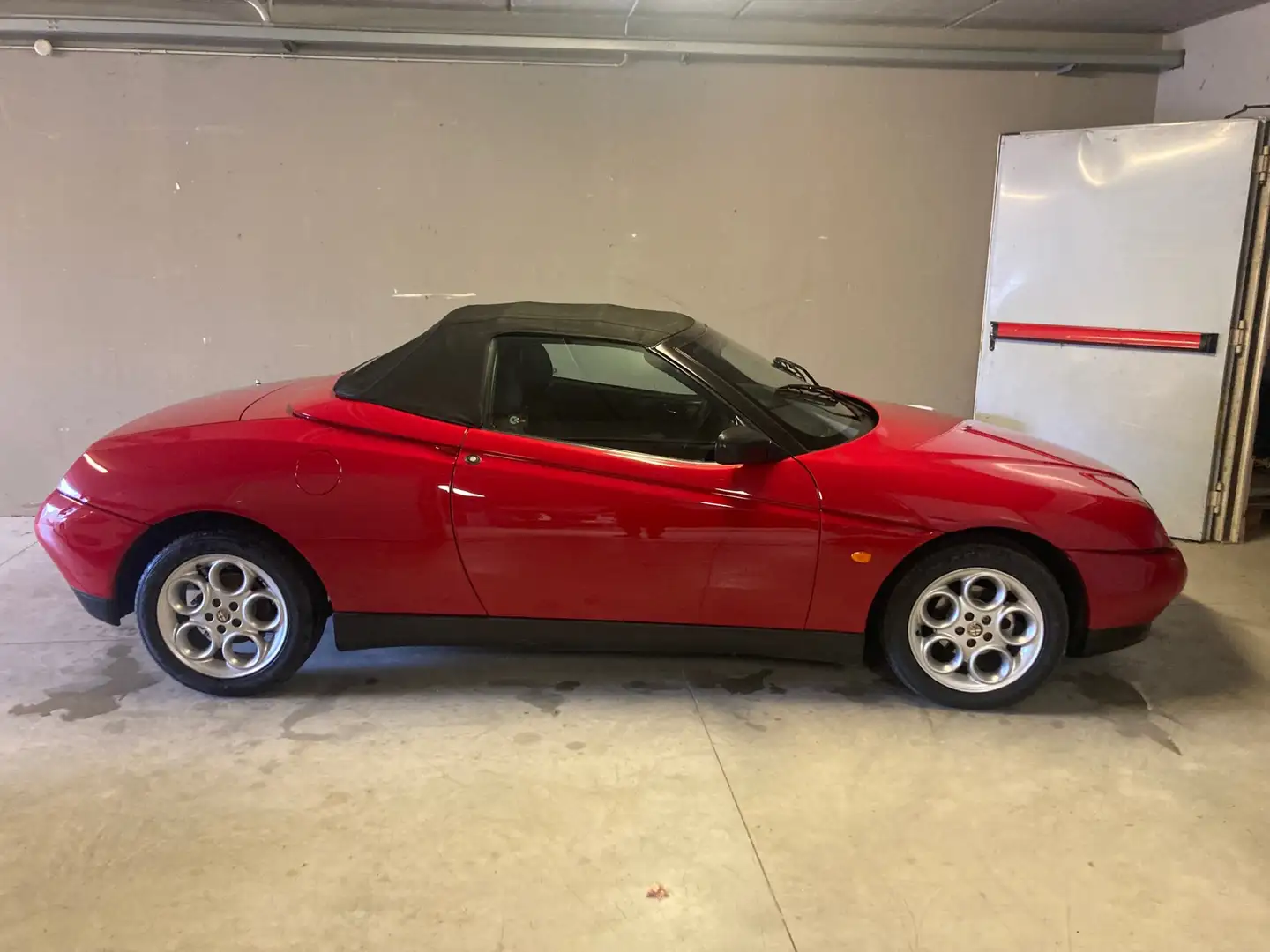 Alfa Romeo Spider - 2