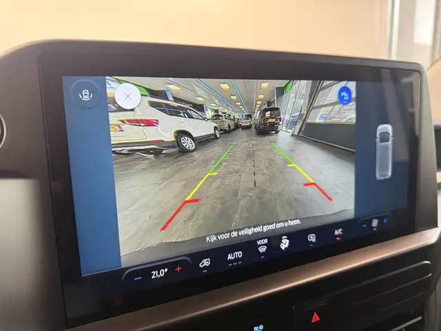 Ford Transit Custom view 13
