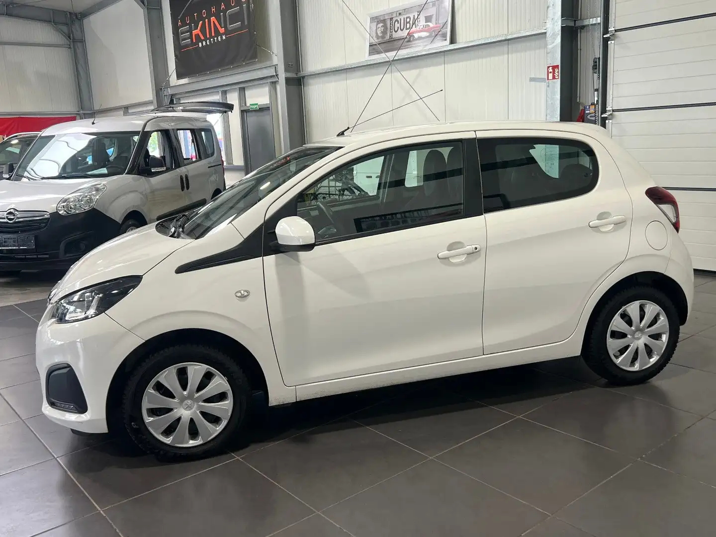 Peugeot 108 1.0 Active **Klima*Bluetooth*5-Türig*USB** Weiß - 2