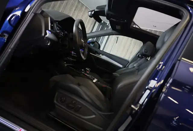 Audi Q5 view 8