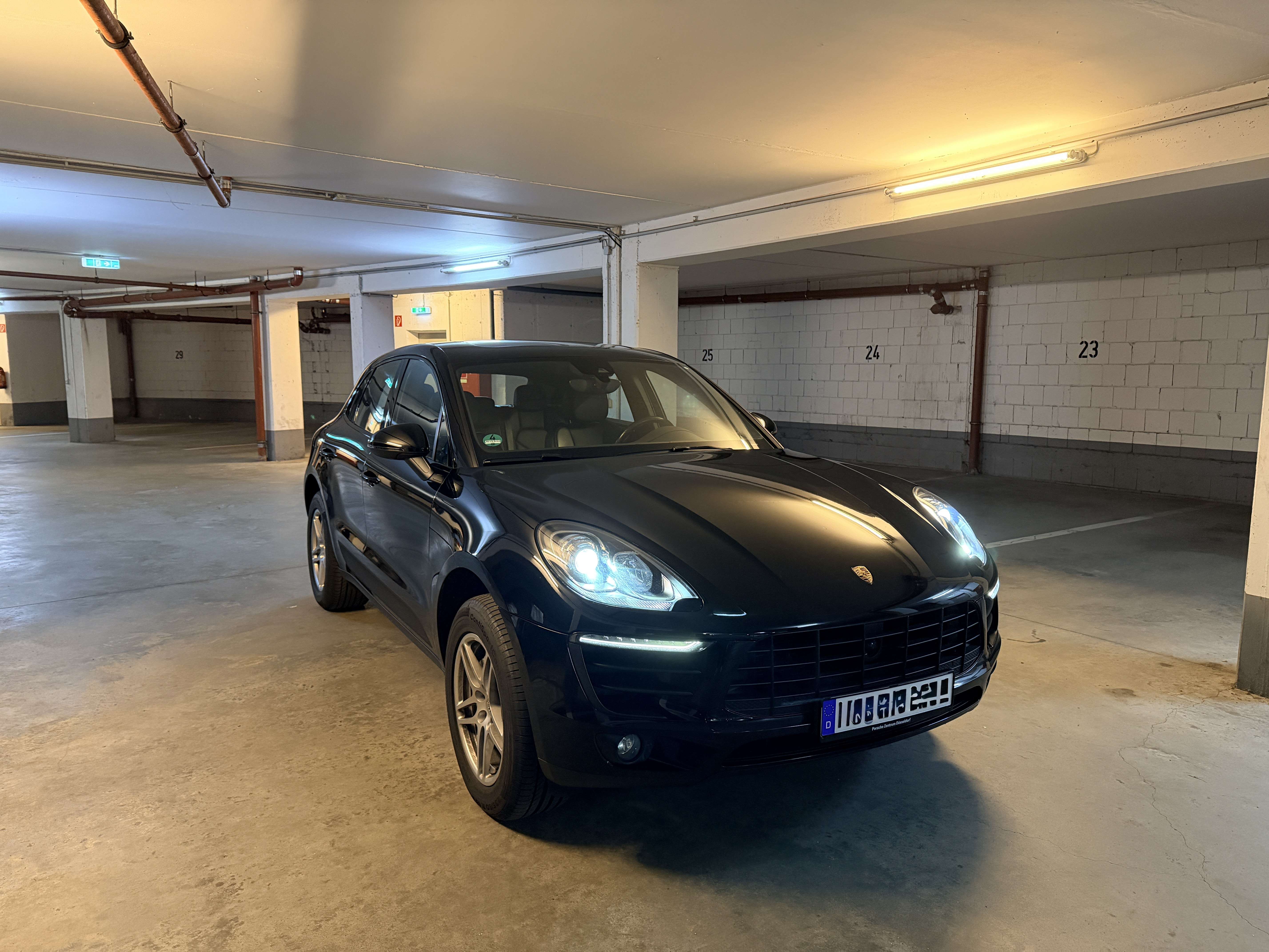 Second hand Porsche Macan 