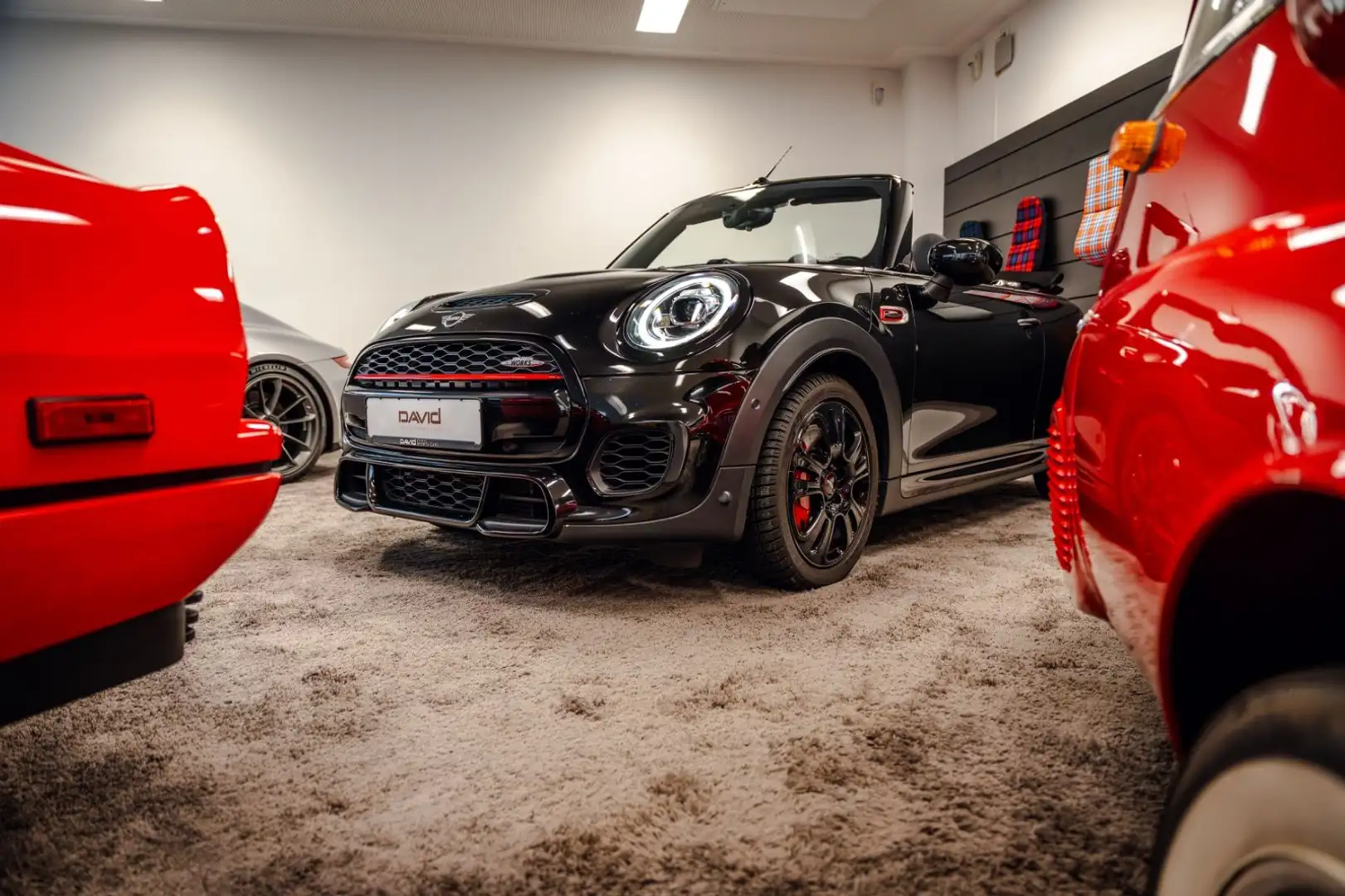 MINI John Cooper Works Cabrio *Deutsch*Unfallfrei*Zweite Hand*LED*PDC* Schwarz - 1