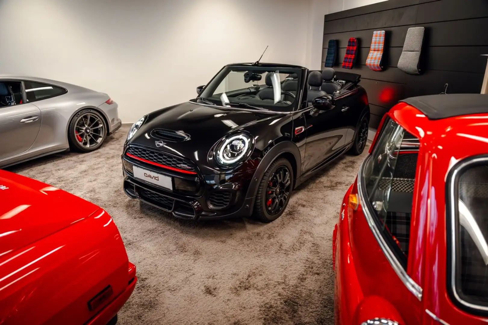 MINI John Cooper Works Cabrio *Deutsch*Unfallfrei*Zweite Hand*LED*PDC* Schwarz - 2