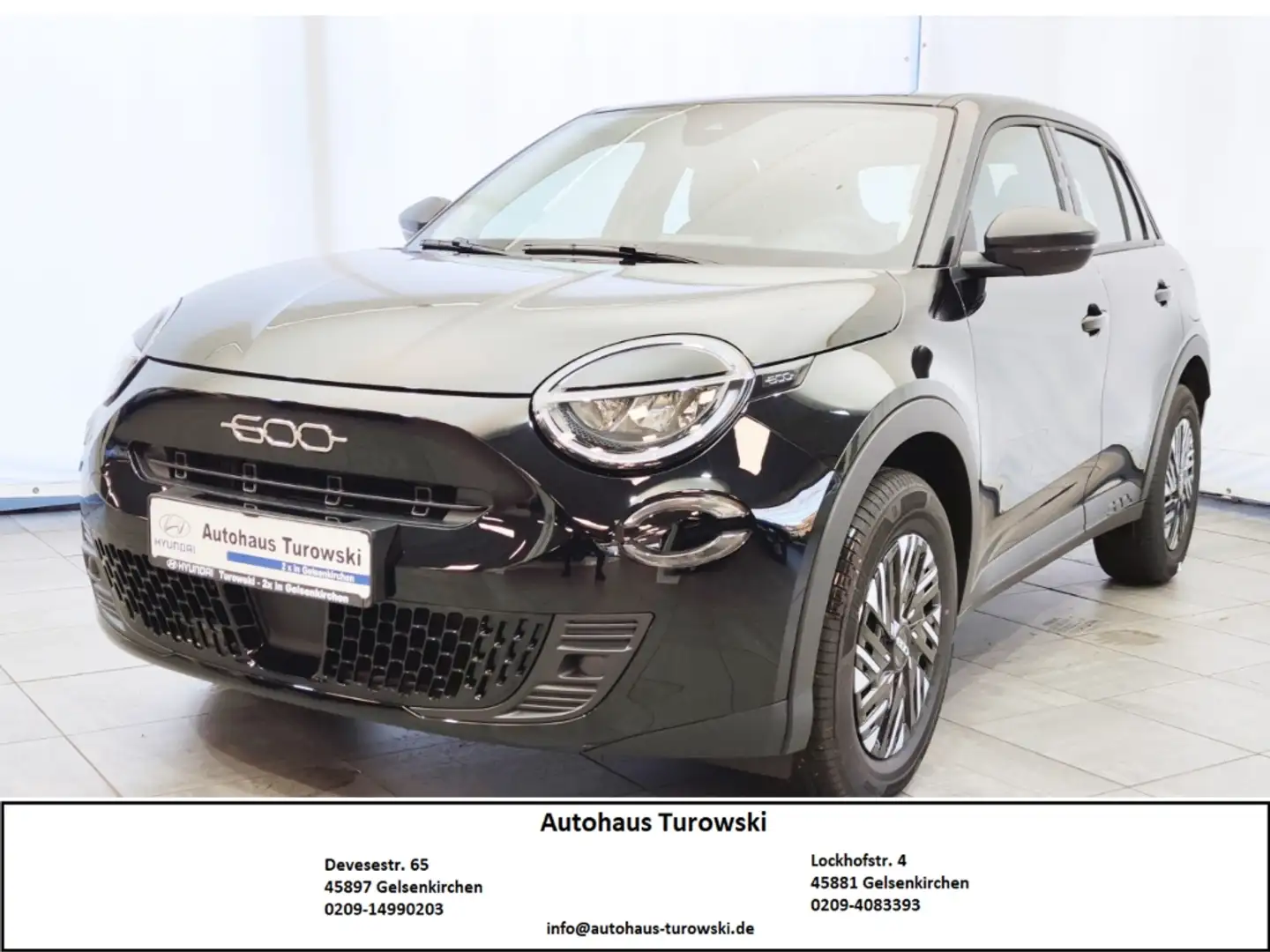 Fiat 600 1.2 Pop T3 Hybrid DCT Apple LED Sitzh. DAB Spurhal Чорний - 1