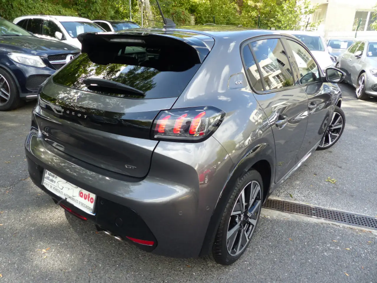 Peugeot 208 208 — photo 2
